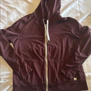 Vuori Women’s Halo Performance Hoodie 2.0 in Burgundy